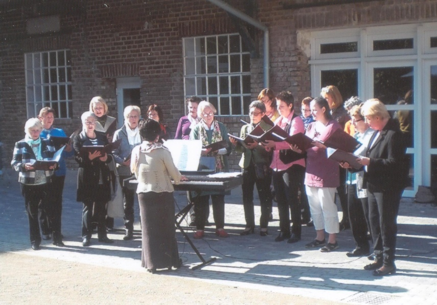 Outdoor-Singen in der Gymnicher Mühle